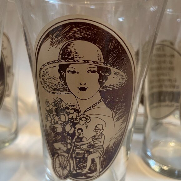 Vintage Coca-Cola Collector Glasses (10) - Picture 4 of 9